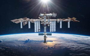 Российская орбитальная станция откроет двери для космических туристов