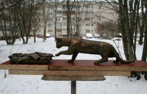 Кошке Матроске установили бронзовый памятник во Владивостоке
