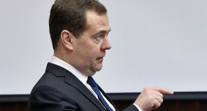 Глава Крыма рассказал Медведеву о росте числа отдыхающих в регионе
