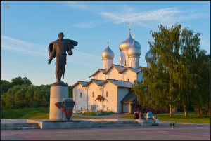 Весной туристы любят родину Александра Невского