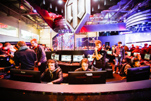 Крупнейшее игровое шоу России «ИгроМир 2015» открыло свои двери в «Крокус Экспо»