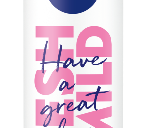 Шатенки зашли в чат: новый сухой шампунь от NIVEA для темных волос