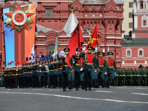 Парад Победы пройдет в доковидном формате