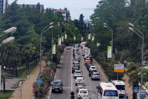 Движение иногороднего транспорта могут ограничить в Сочи в летний сезон