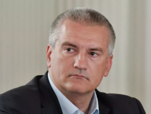 Аксенов рассказал о сложностях туристического сезона в Крыму