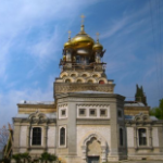Храм Архангела Михаила, Алупка