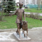 Скульптура девочки с собакой, Зеленоград