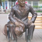 Памятник Евгению Евстигнееву, Нижний Новгород