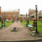 Дворцовые конюшни, Петергоф
