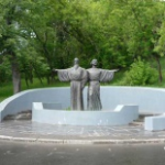 Памятник основателям Череповца инокам