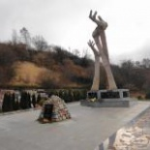 Памятник жертвам Марша смерти, Янтарный