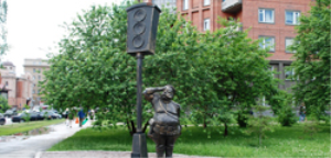 Памятник светофору в Новосибирске