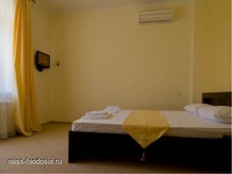 dvukhmestnyj_nomer_0_otel_rejs.jpg
